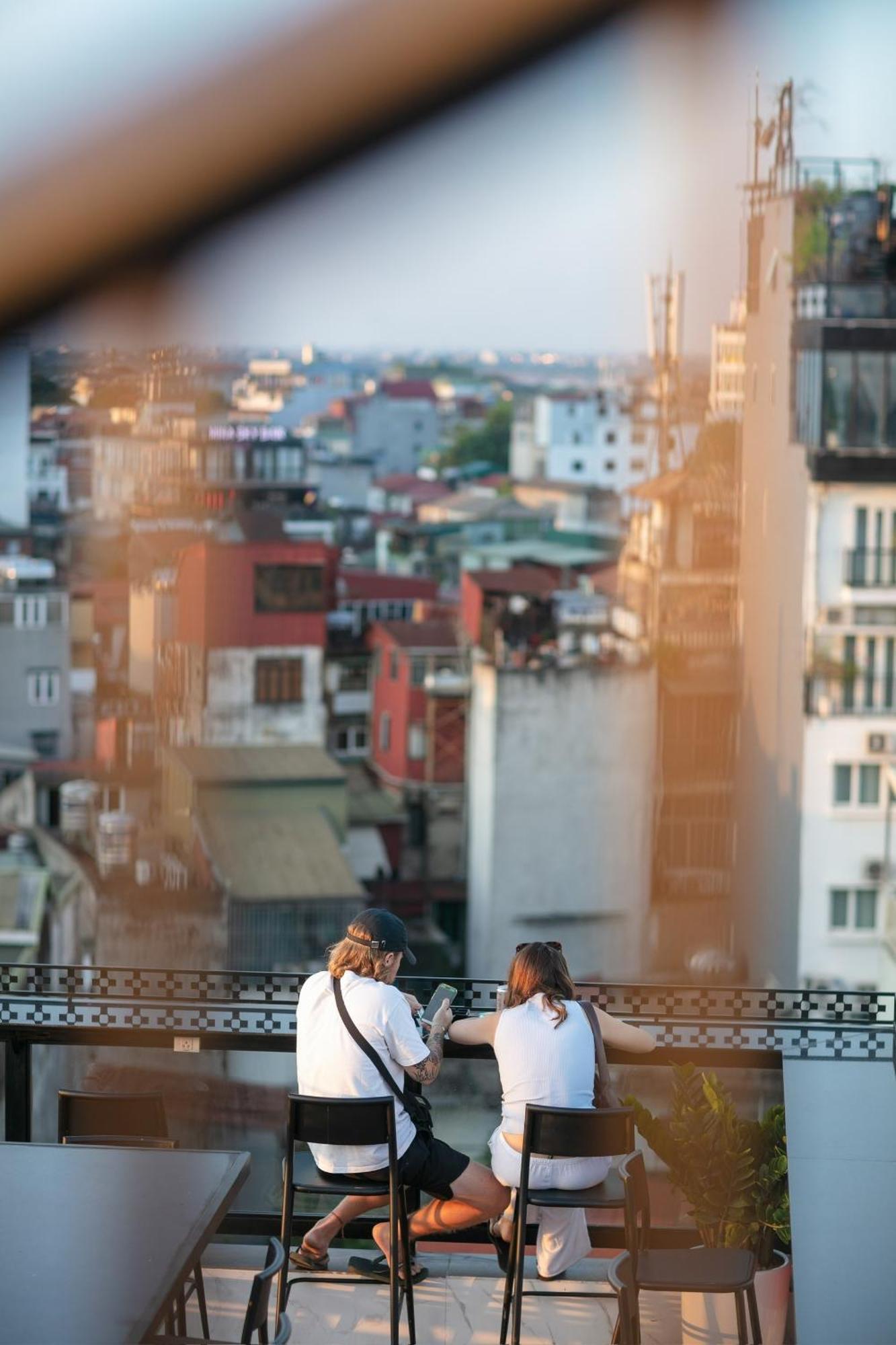 Lakeview Backpackers Hostel & Rooftop Bar Hanoi Luaran gambar
