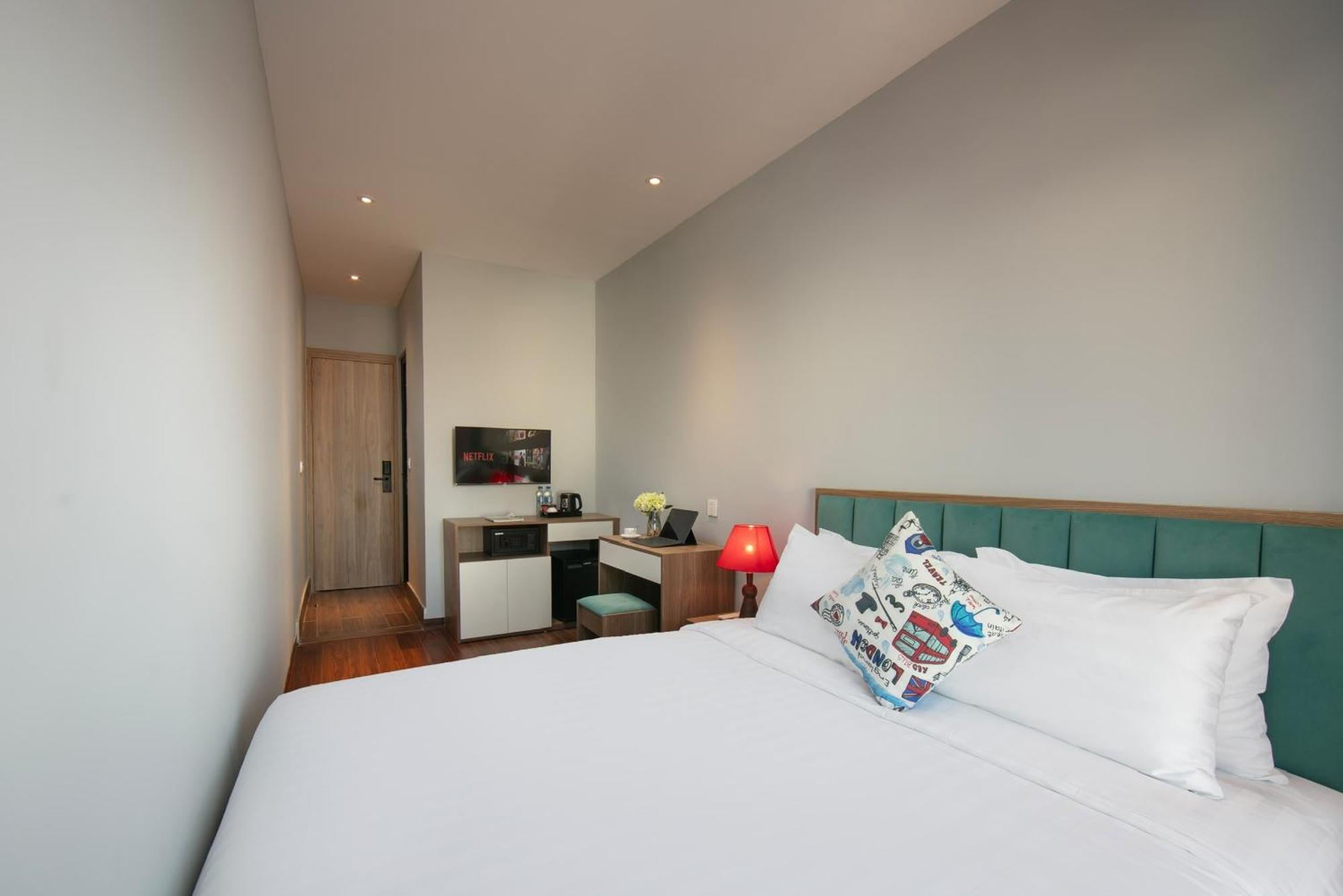 Lakeview Backpackers Hostel & Rooftop Bar Hanoi Luaran gambar