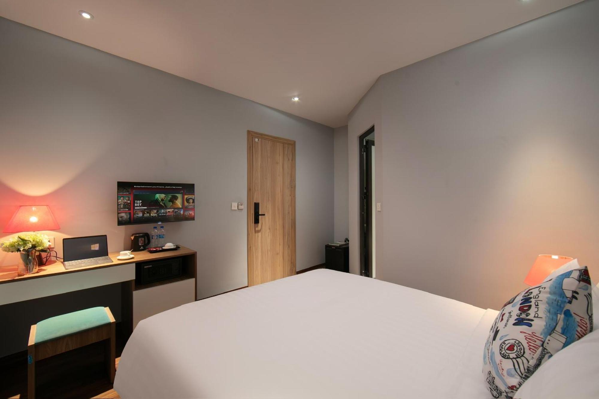 Lakeview Backpackers Hostel & Rooftop Bar Hanoi Luaran gambar