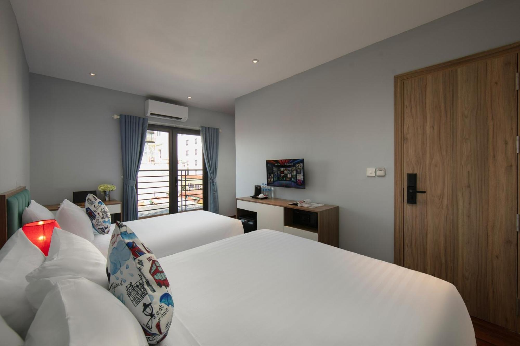 Lakeview Backpackers Hostel & Rooftop Bar Hanoi Luaran gambar