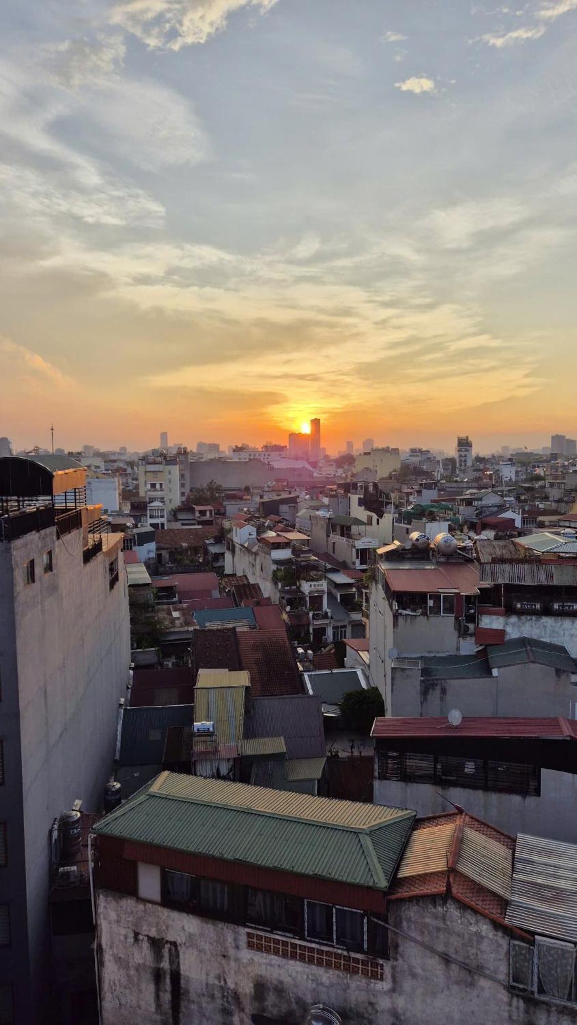 Lakeview Backpackers Hostel & Rooftop Bar Hanoi Luaran gambar
